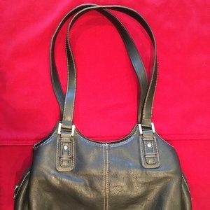 Medium Sized Ladies Leather Hand Bag